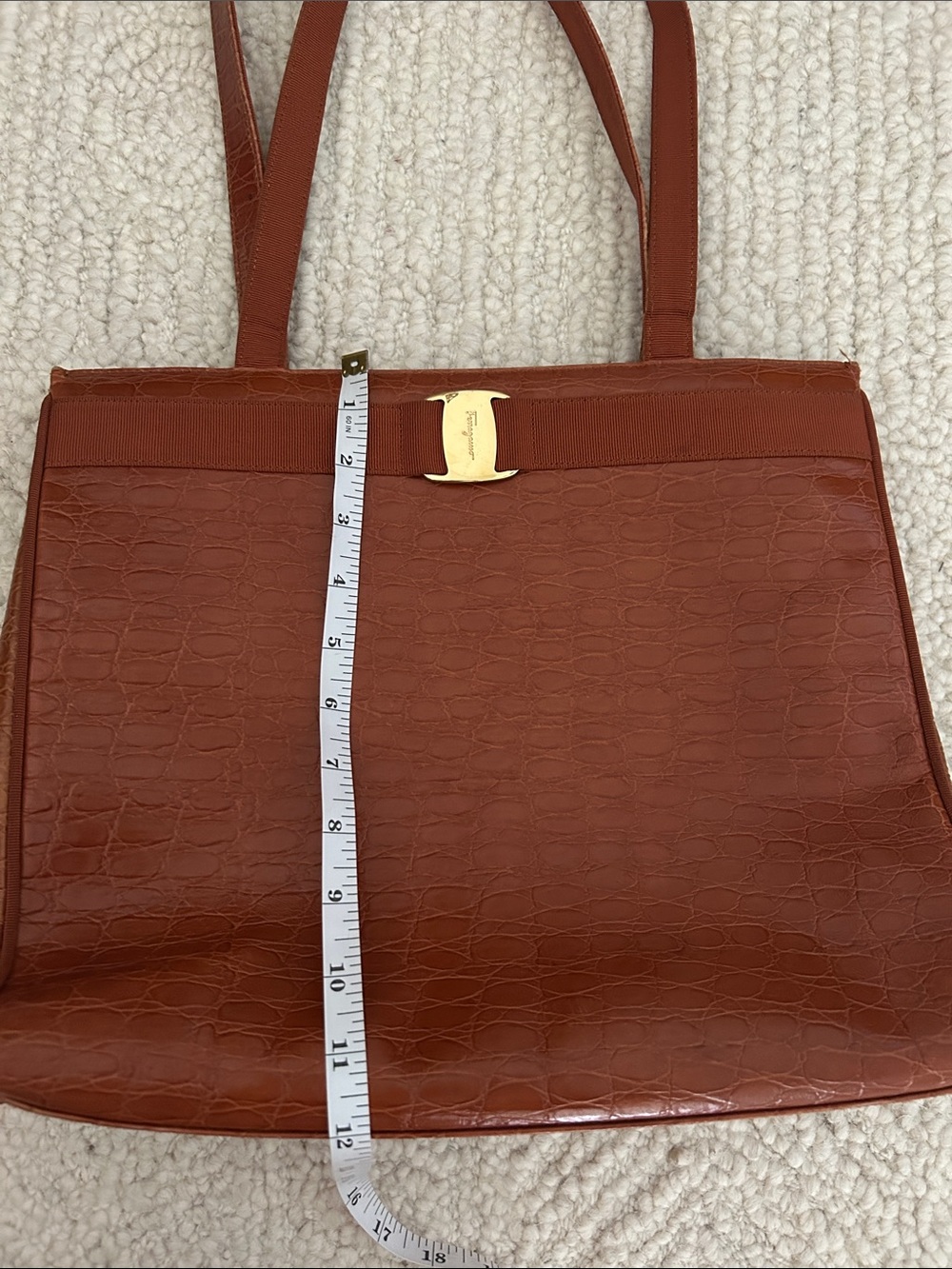 Salvatore Ferragamo Vara Bow Croc-Embossed Leather Tote Bag - Picture 13 of 14